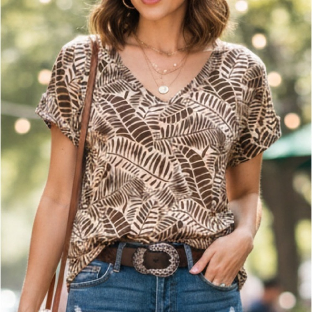 Liz Claiborne Cotton Natures Leaves Brown Tan Cap Sleeve T- Shirt M NEW